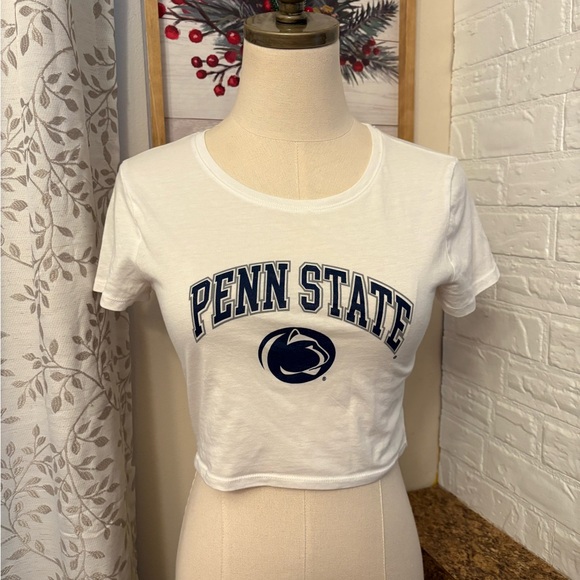 penn state Tops - Penn State White Graphic Crop Top